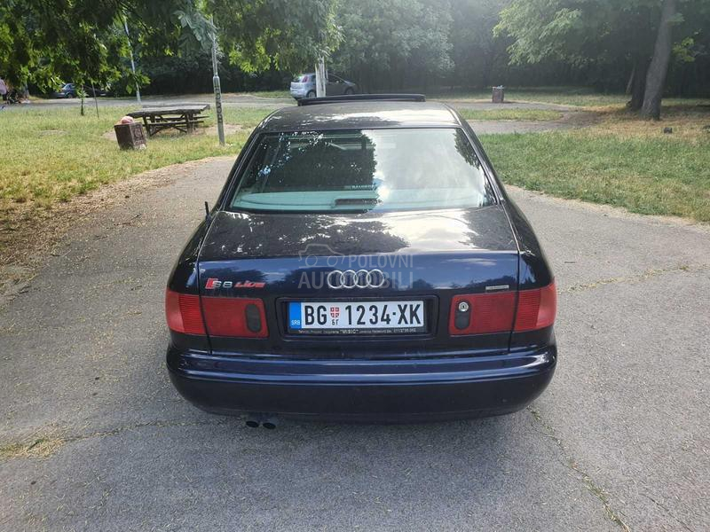 Audi S8 