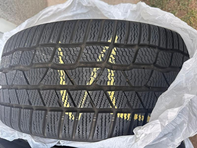 Continental 255/35 R19 Zimska