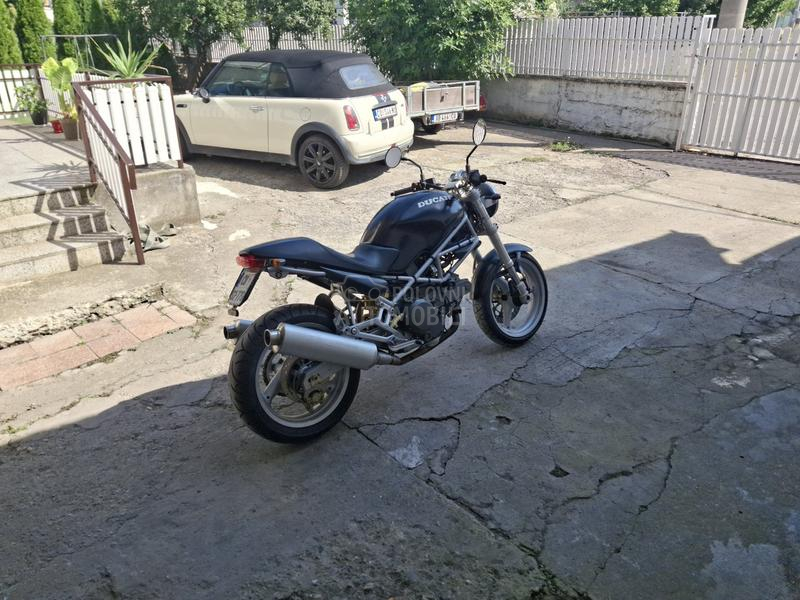 Ducati monster 600