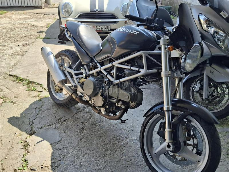 Ducati monster 600