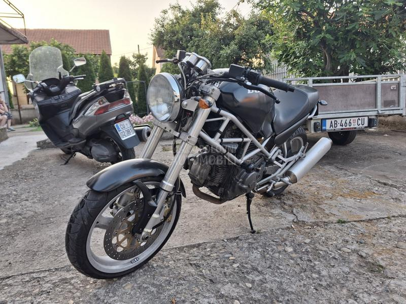 Ducati monster 600