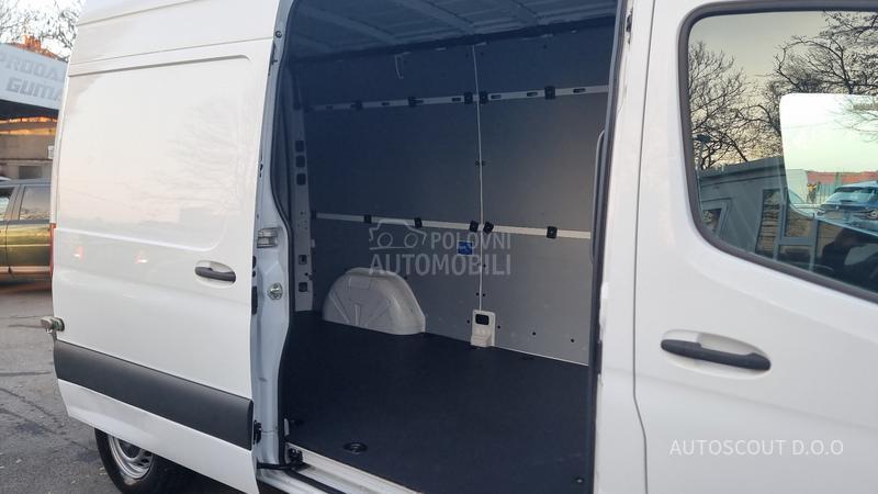 Mercedes Benz Sprinter eSprinter L2H2