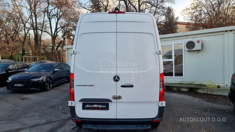 Mercedes Benz Sprinter eSprinter L2H2