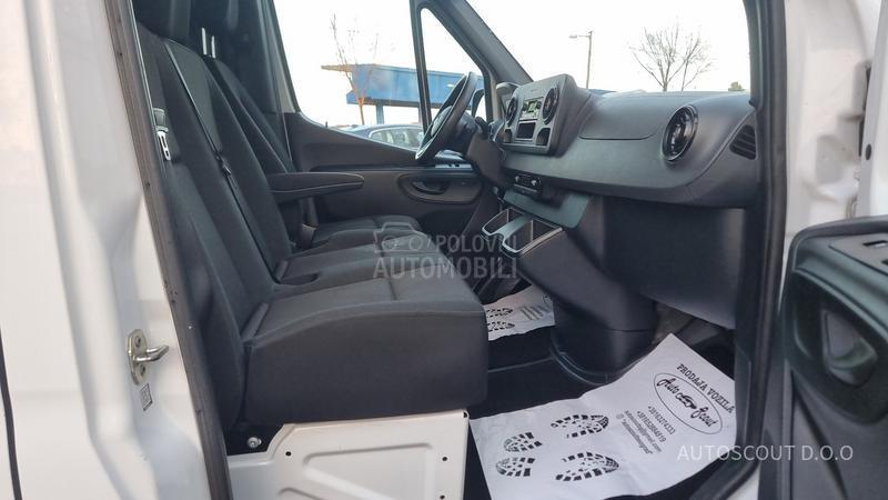 Mercedes Benz Sprinter eSprinter L2H2