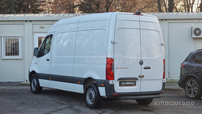 Mercedes Benz Sprinter eSprinter L2H2