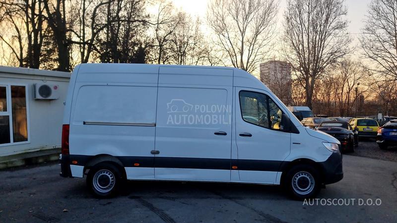 Mercedes Benz Sprinter eSprinter L2H2