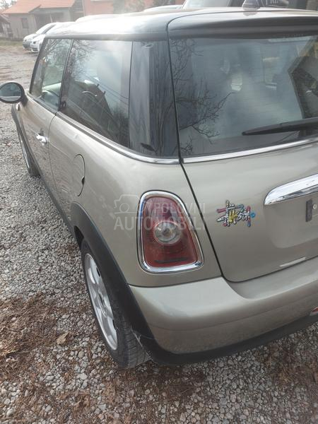 MINI Cooper 1.6