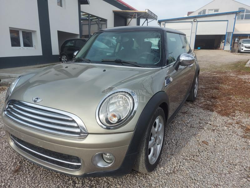 MINI Cooper 1.6