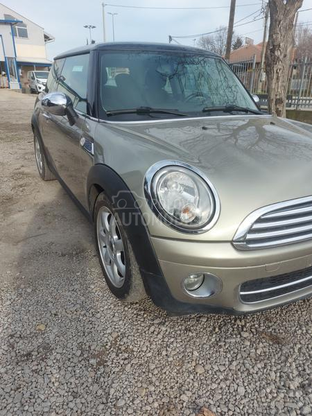 MINI Cooper 1.6
