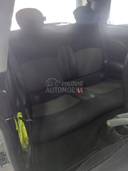 MINI Cooper 1.6