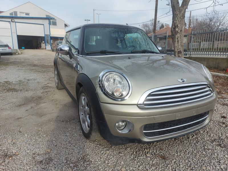 MINI Cooper 1.6