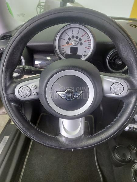 MINI Cooper 1.6