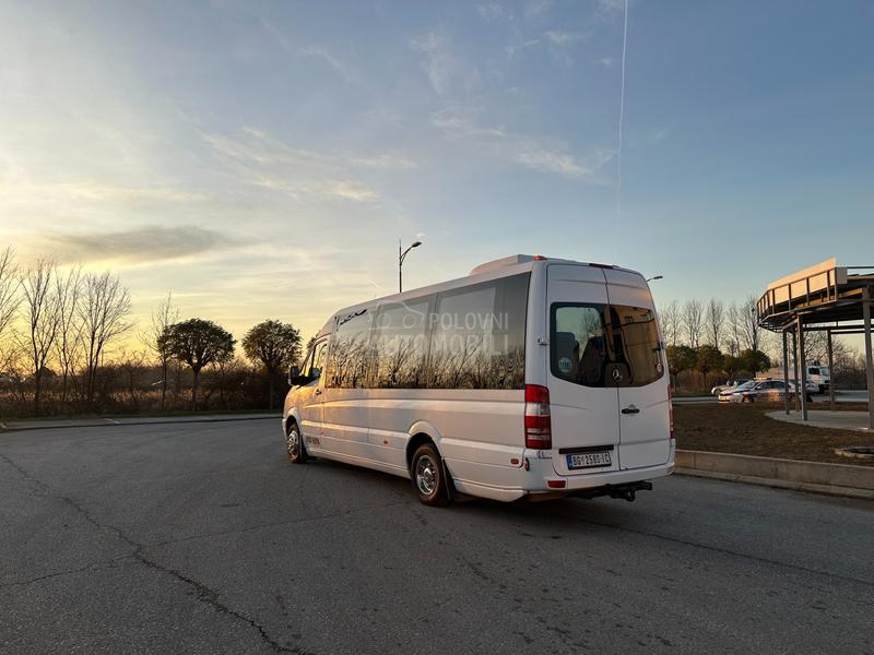 Mercedes Benz sprinter