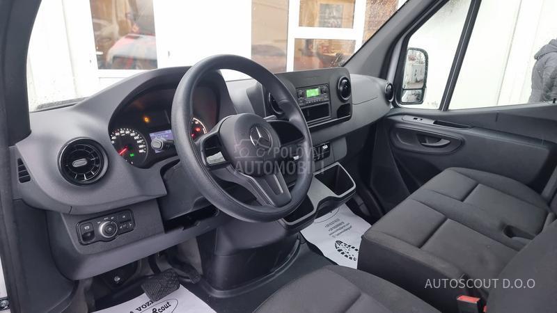 Mercedes Benz Sprinter eSprinter L2H2