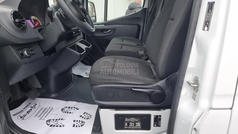Mercedes Benz Sprinter eSprinter L2H2