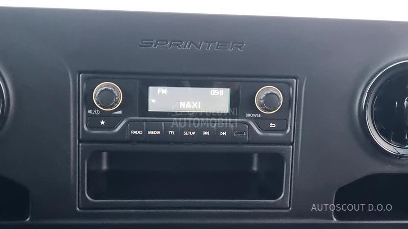 Mercedes Benz Sprinter eSprinter L2H2