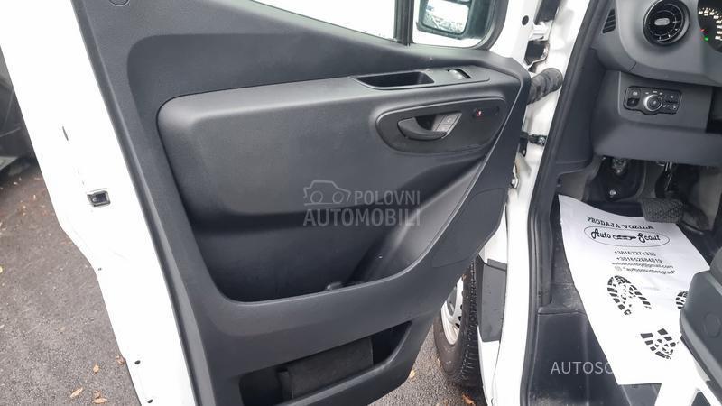 Mercedes Benz Sprinter eSprinter L2H2