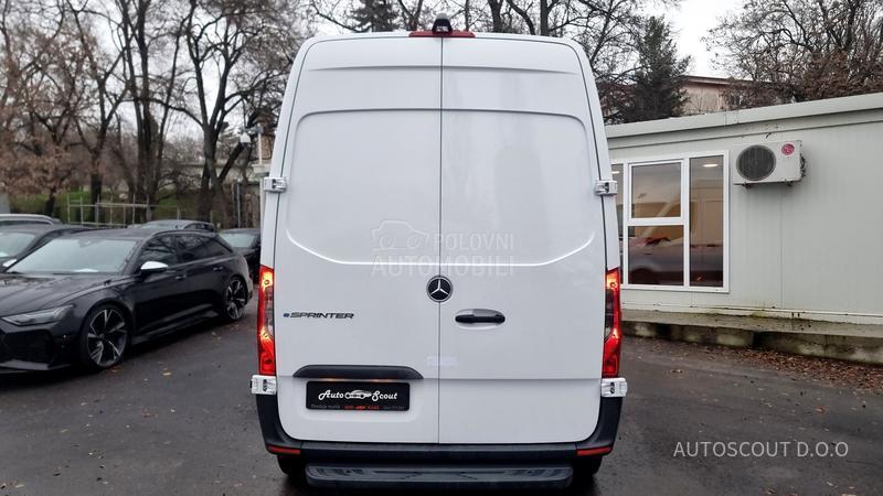 Mercedes Benz Sprinter eSprinter L2H2