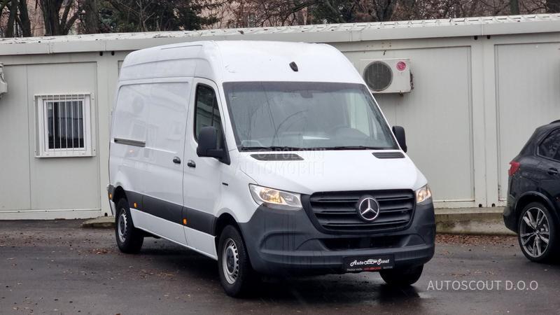 Mercedes Benz Sprinter eSprinter L2H2