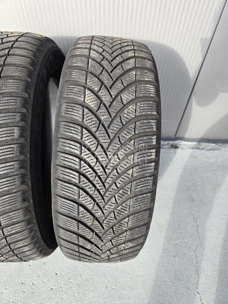 Semperit 215/55 R17 Zimska