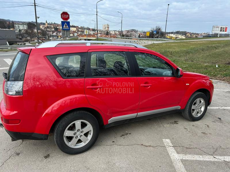 Mitsubishi Outlander 