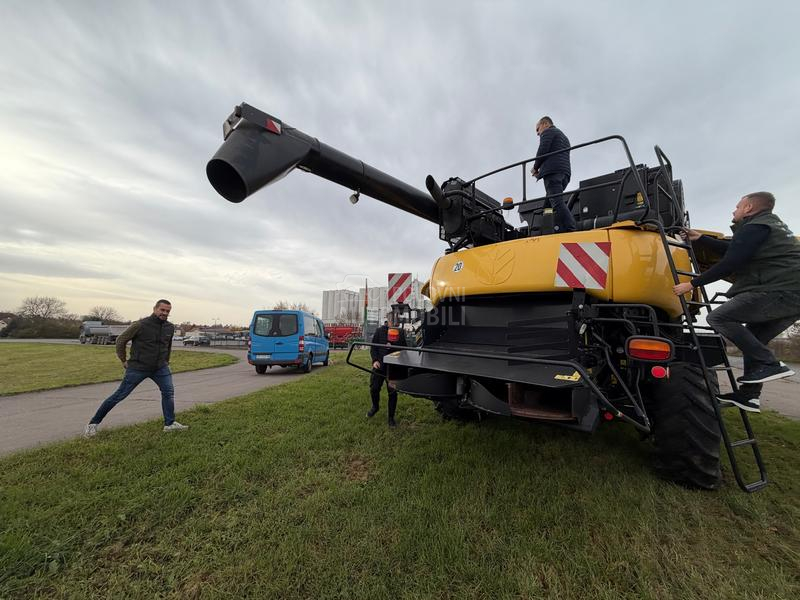 New Holland Cr 9090