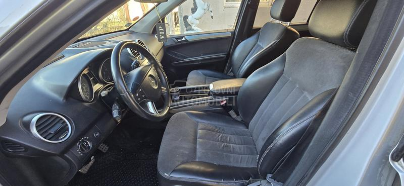 Mercedes Benz ML 320 