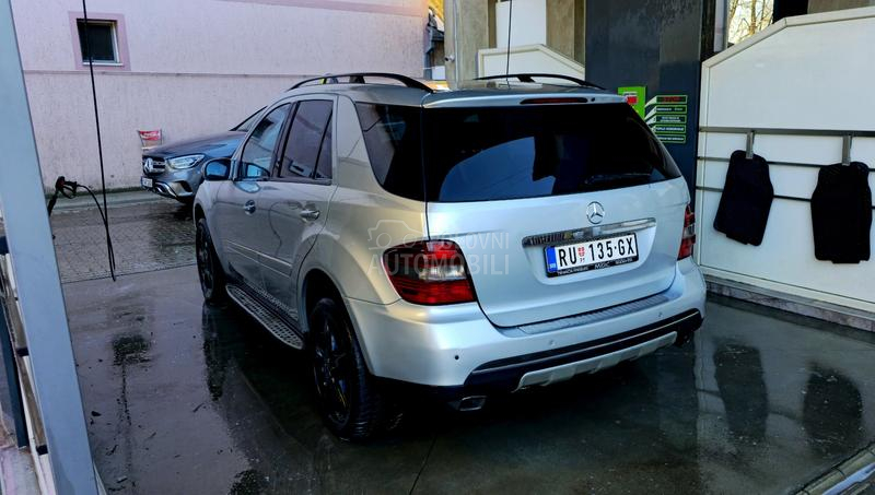 Mercedes Benz ML 320 