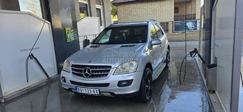 Mercedes Benz ML 320 
