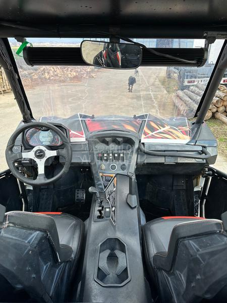 Can-Am Maverick 1000R DPS