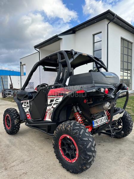 Can-Am Maverick 1000R DPS