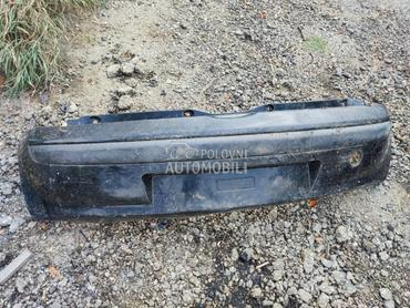 Branik crni 5v za Fiat Punto