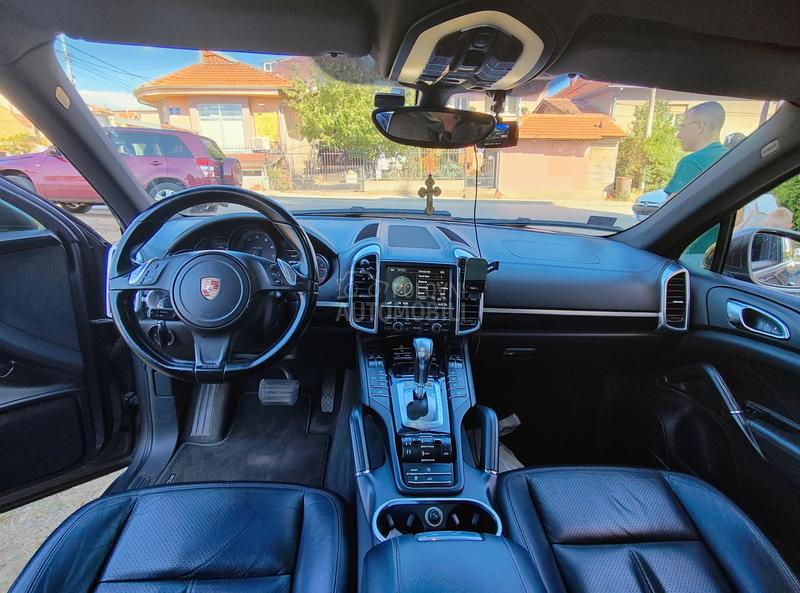 Porsche Cayenne 