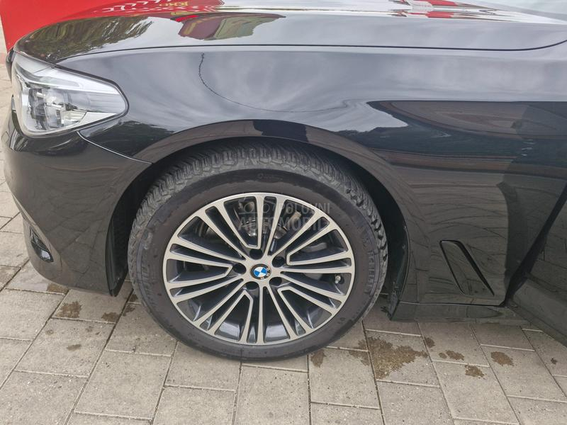 BMW 520 Xdrive,soft close,l