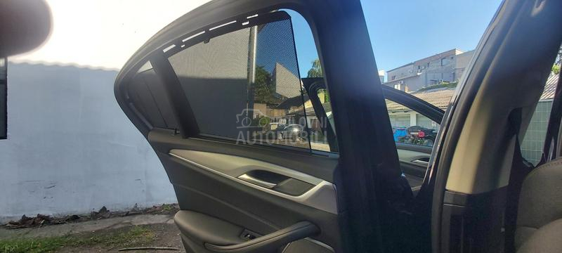 BMW 520 Xdrive,soft close,l