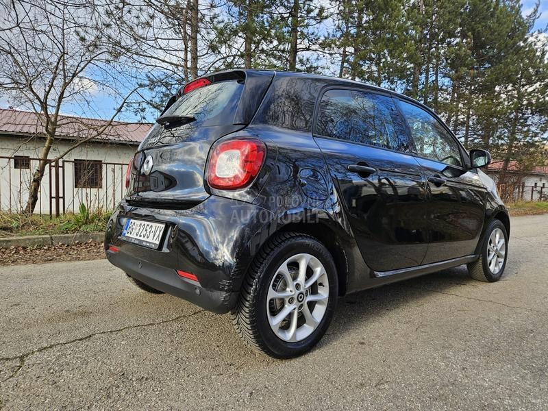 Smart ForFour 