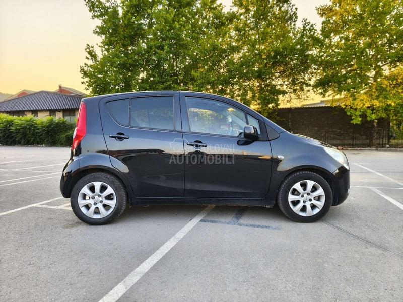 Opel Agila 
