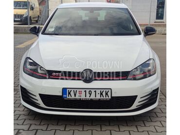 Volkswagen Golf 7 GTI PERFORMANCE