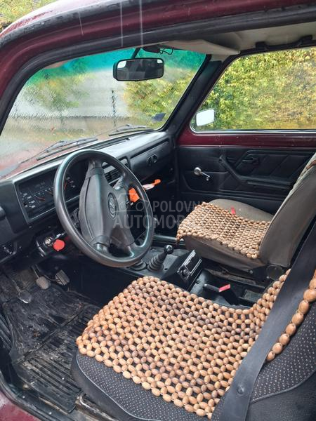 Lada Niva 