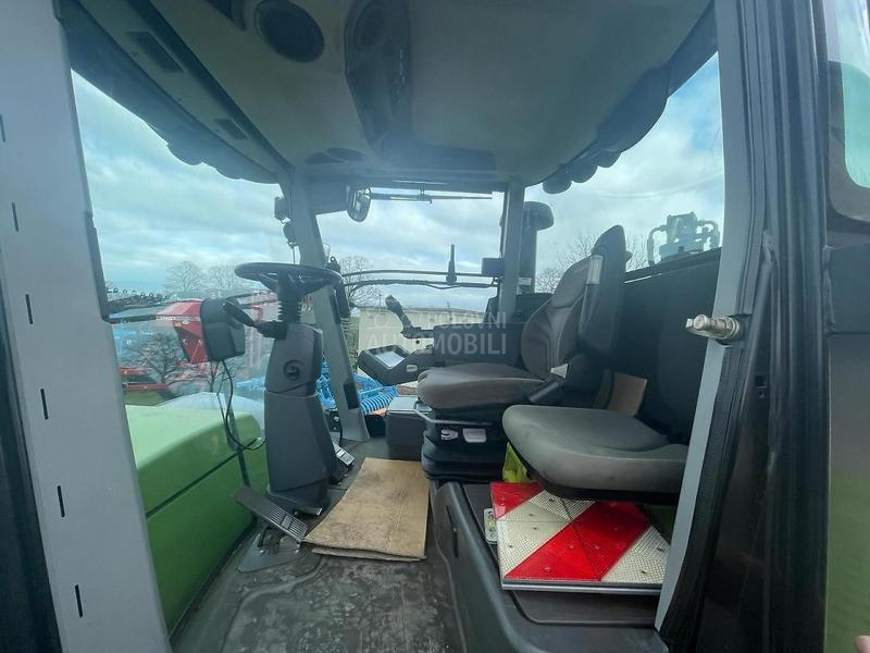 Claas Xerion 3800 Trac VC