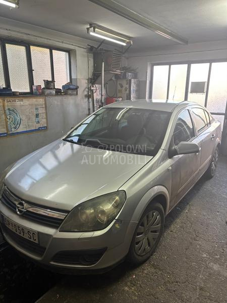 Opel Astra H 