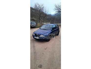 Lancia Ypsilon 1.2 8v