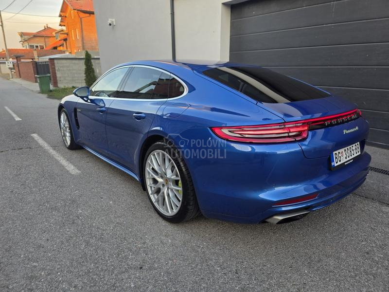 Porsche Panamera 4S E hybrid