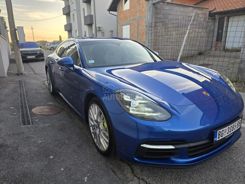 Porsche Panamera 4S E hybrid