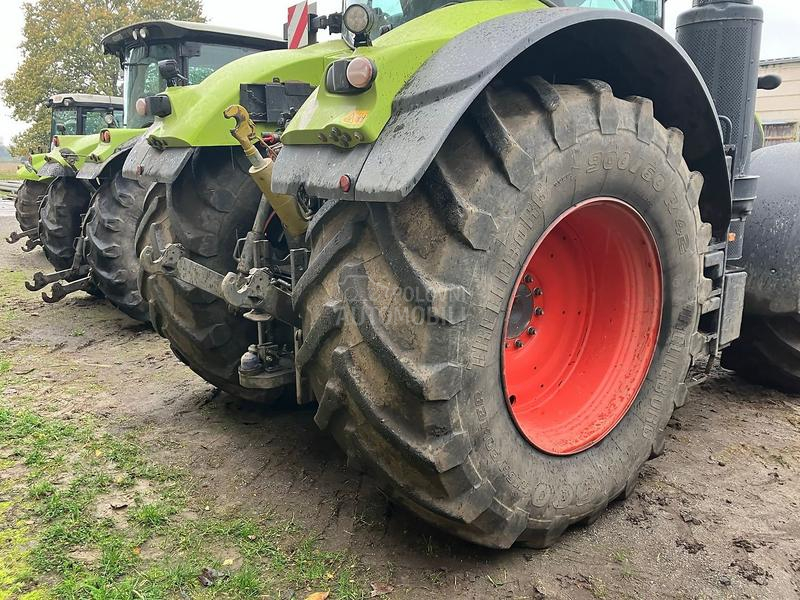 Claas Axion 920