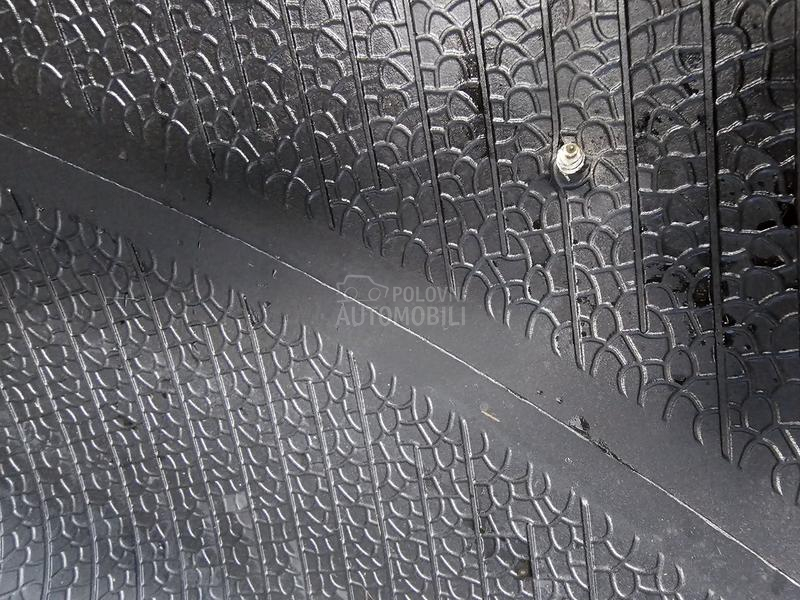 Triangle 225/40 R18 Zimska