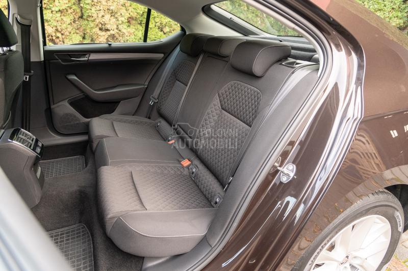 Škoda Superb DSG/190