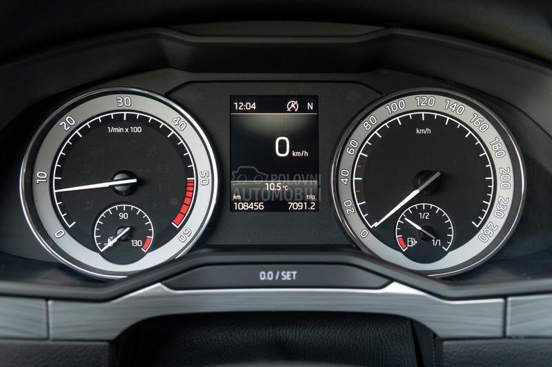 Škoda Superb DSG/190