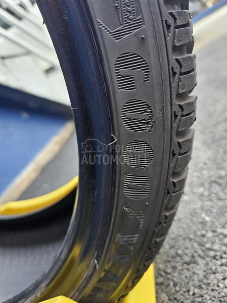 Goodyear 225/40 R18 Zimska