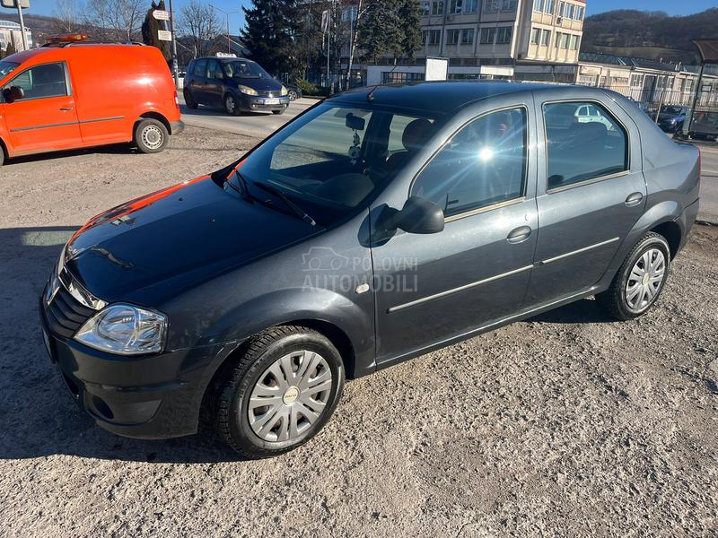 Dacia Logan 